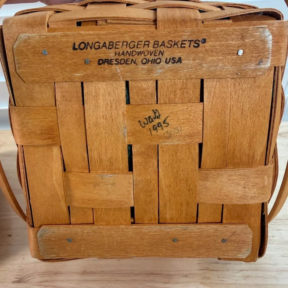 VTG Longaberger Woodcrafts Christmas Collection 1995 Edition Cranberry Basket